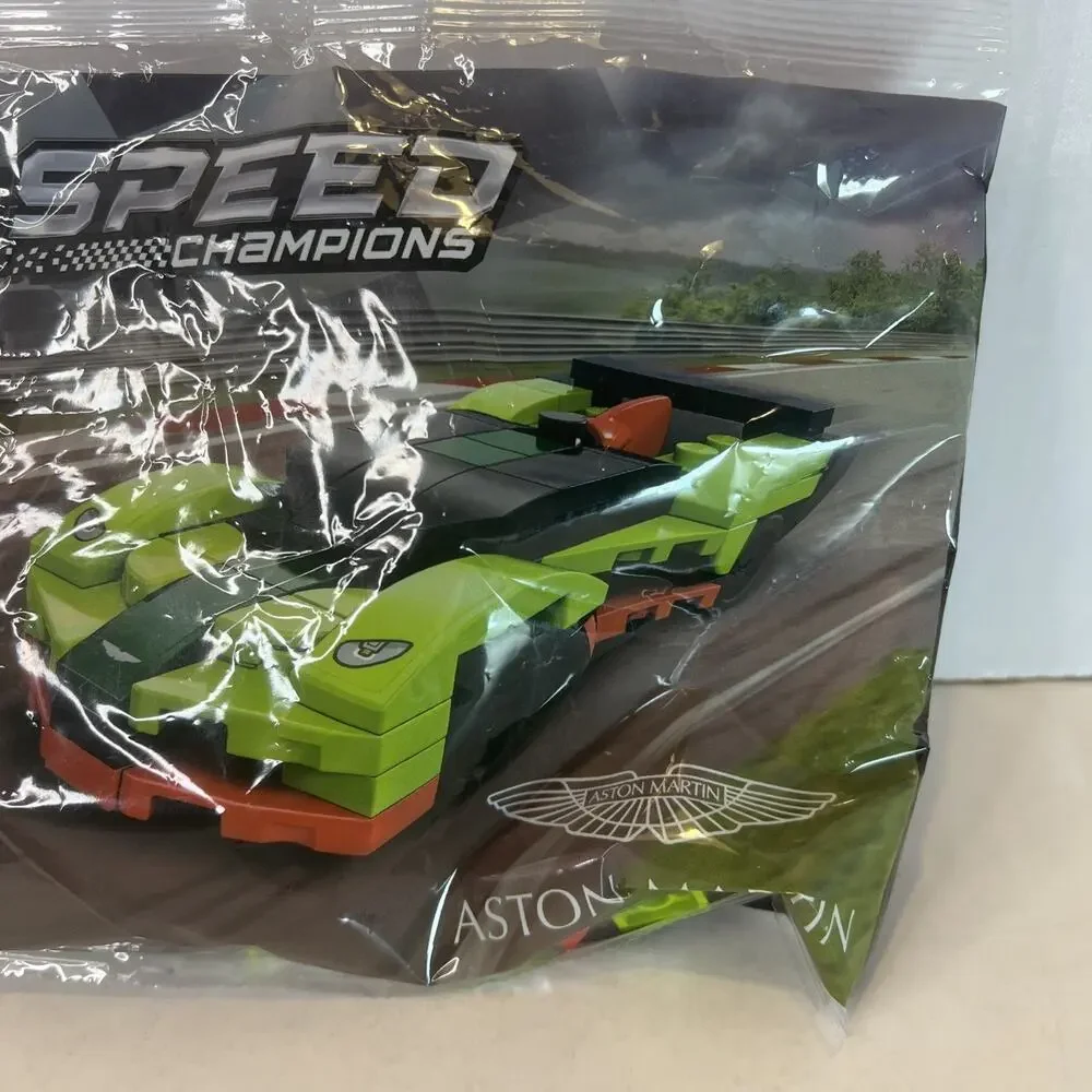 LEGO Speed Champions 30434: Aston Martin Valkyrie AMR Pro - 97 Pcs - New. Sealed